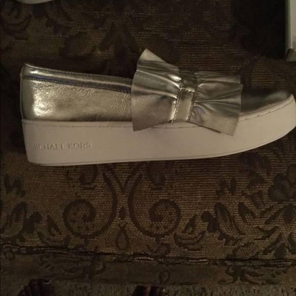 Michael Kors shoes - Picture 2 of 2